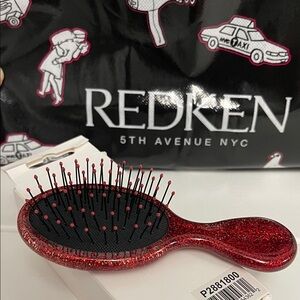 Mini Redken Sparkling Red Hair Brush